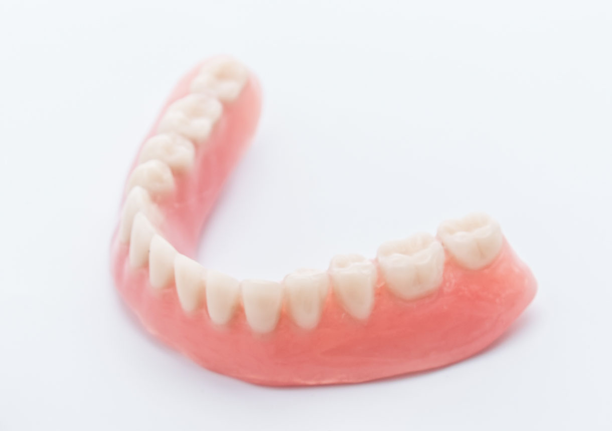 総入れ歯（全部床義歯）